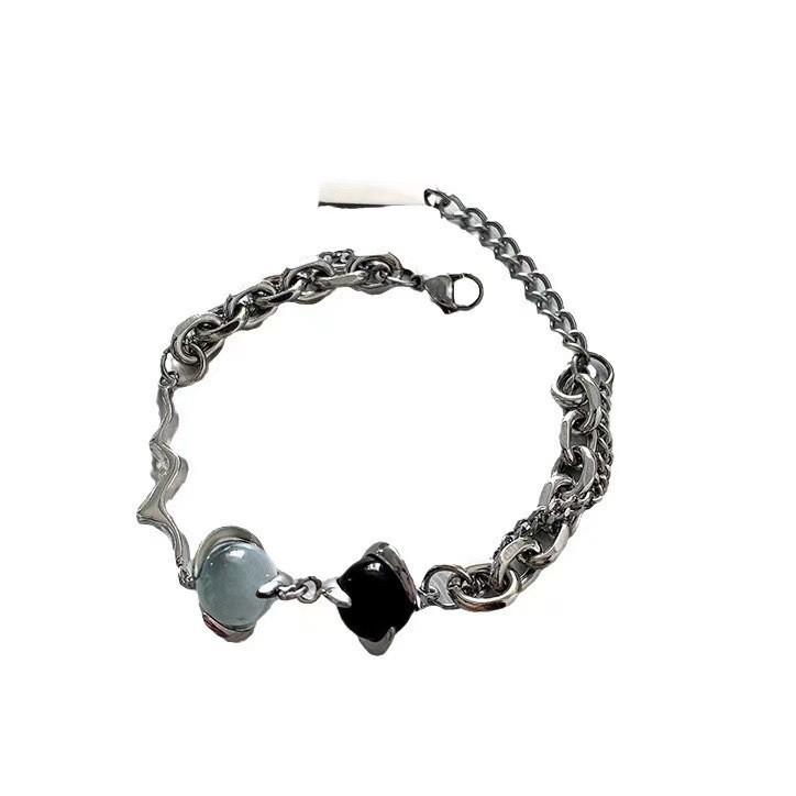 Design Geometric Unique Cats Eye Bracelet In Titanium Steel For Women