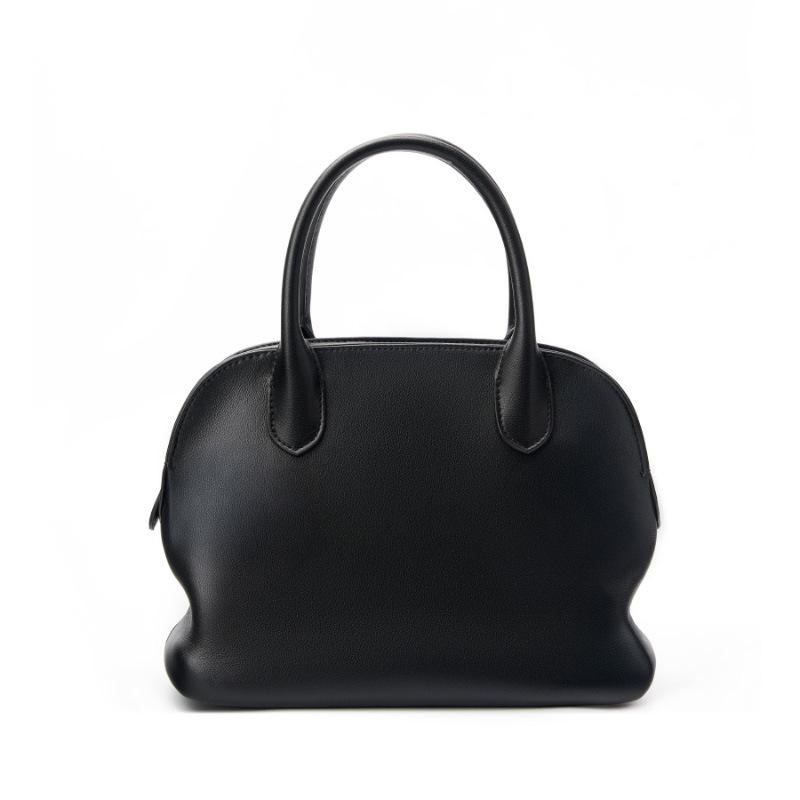 Niche High-end Sense First Layer Cowhide Pleated Portable Female Temperament Versatile Large Capacity Messenger Shell Bag