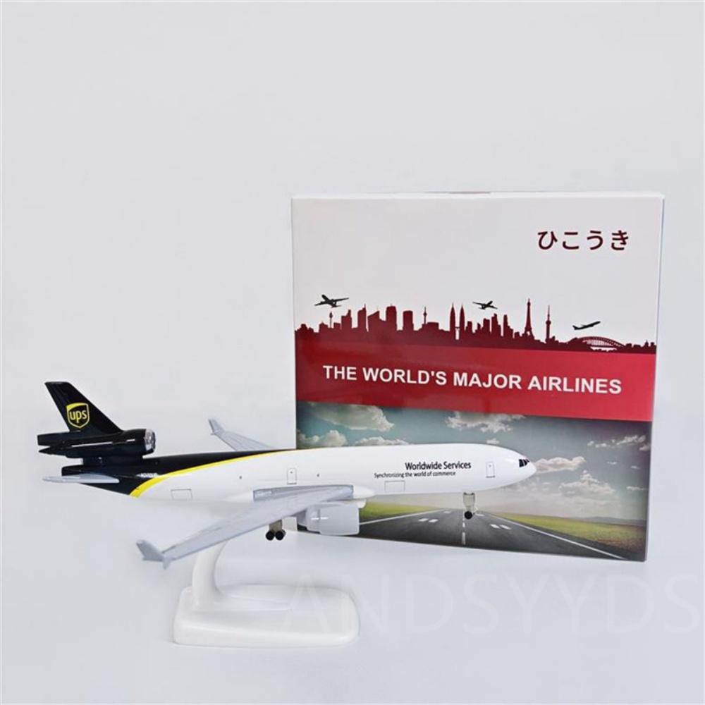 

20cm Diecast Md11 Ups World Cargo Airlines With Base Landing Gear Wheels Alloy Aircraft Model