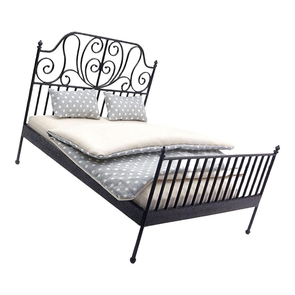 Maßstab 1/12 Miniatur Doppelbett Eisenbett mit abnehmbarer Bettwäsche Puppenhaus Modell Szenenrequisiten Bastelprojekt Dekoration