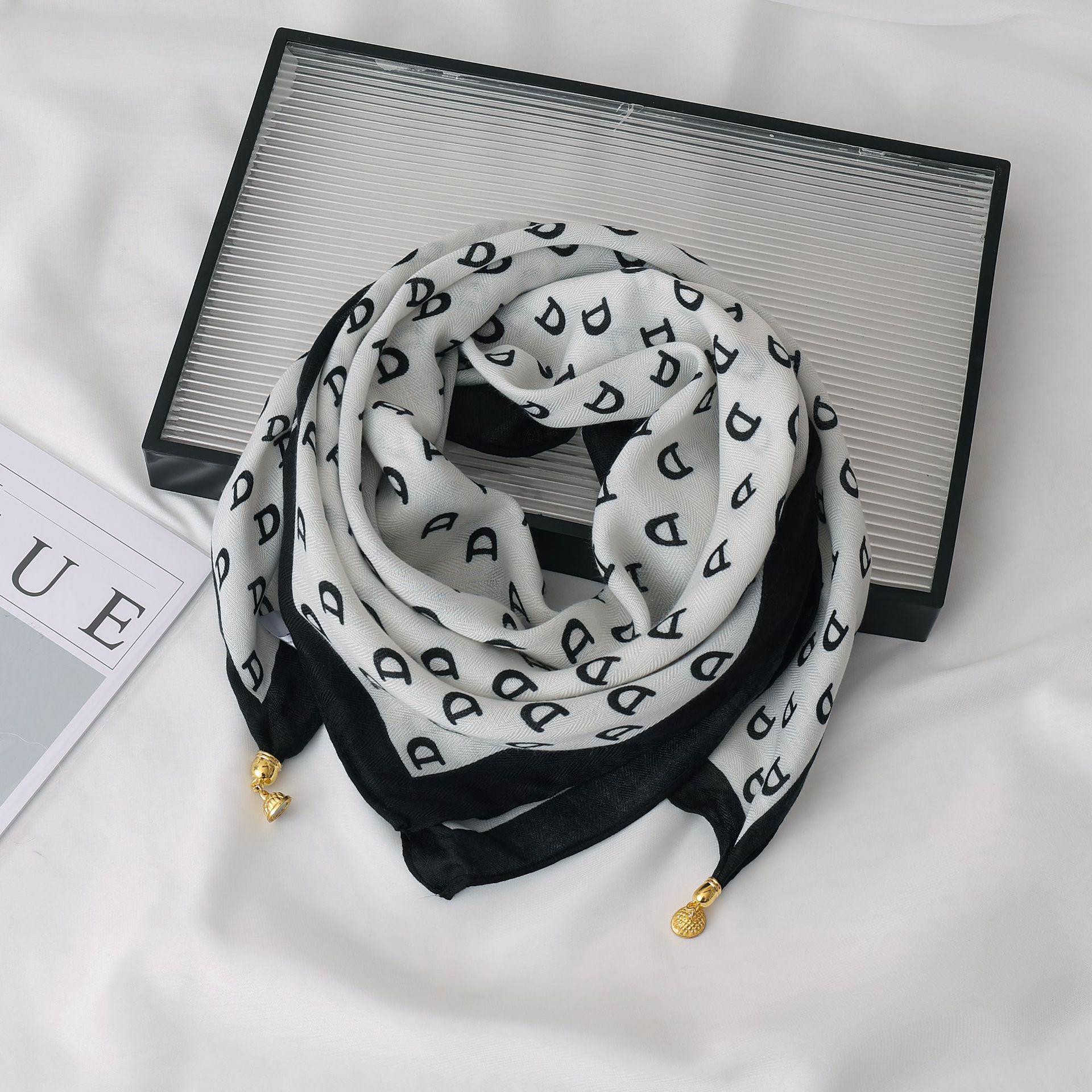 

Женский шелковый квадратный шарф 65 дюймов с магнитной застежкой – принт осень/зима, модный и универсальный треугольный снуд