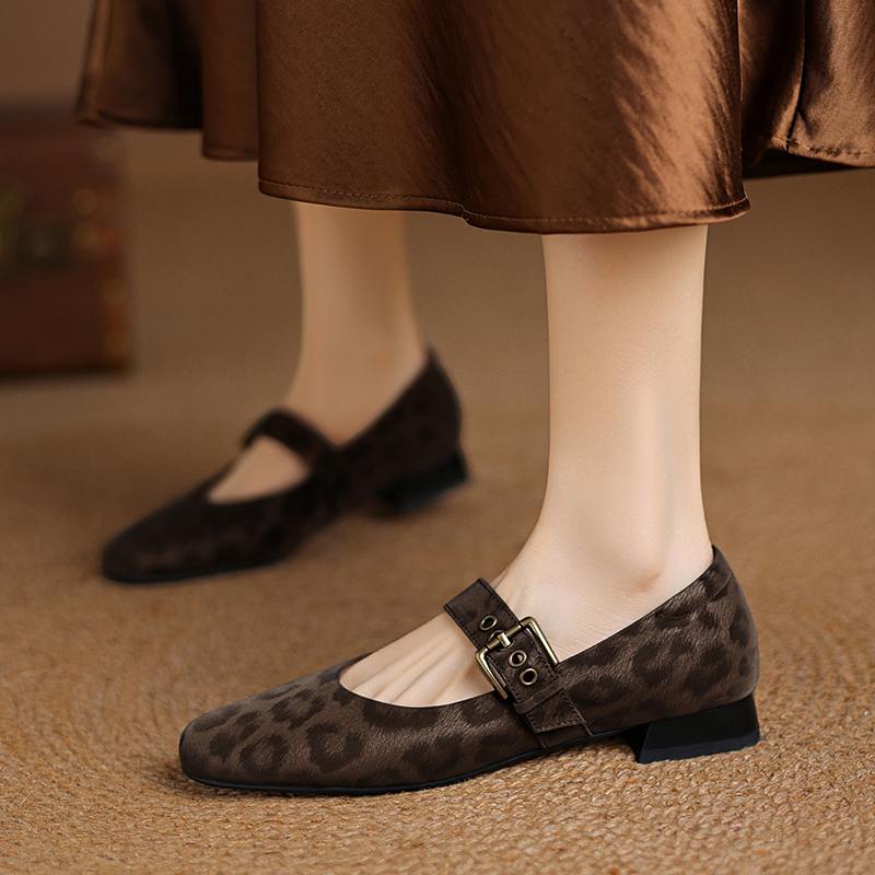 Krazing Pot Cow Skin Spring Summer Size 43 Size 42 Size 41 Thick Low Heels Women Round Toe Leisure Leopard Pumps