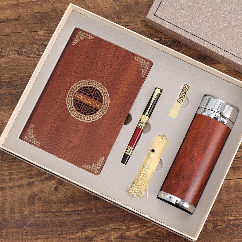 2026 Well Sell Custom-Made Redwood Notebook Corporate Gift Set for Clients Graduation Edition