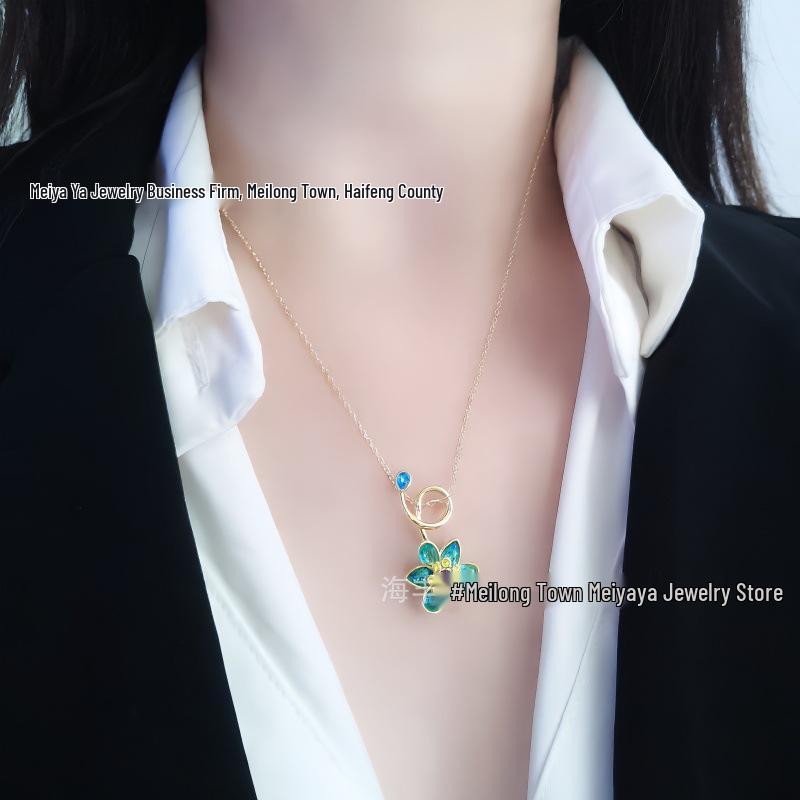 Shi Family Ldyllia Flower Pendant Necklace, Open Ring, and Elegant Colored Earring Set