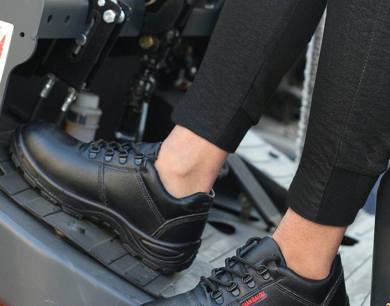 Men's Waterproof Non-Slip Safety Work Shoes: Durable, Anti-Smash, Anti-Puncture, Comfortable