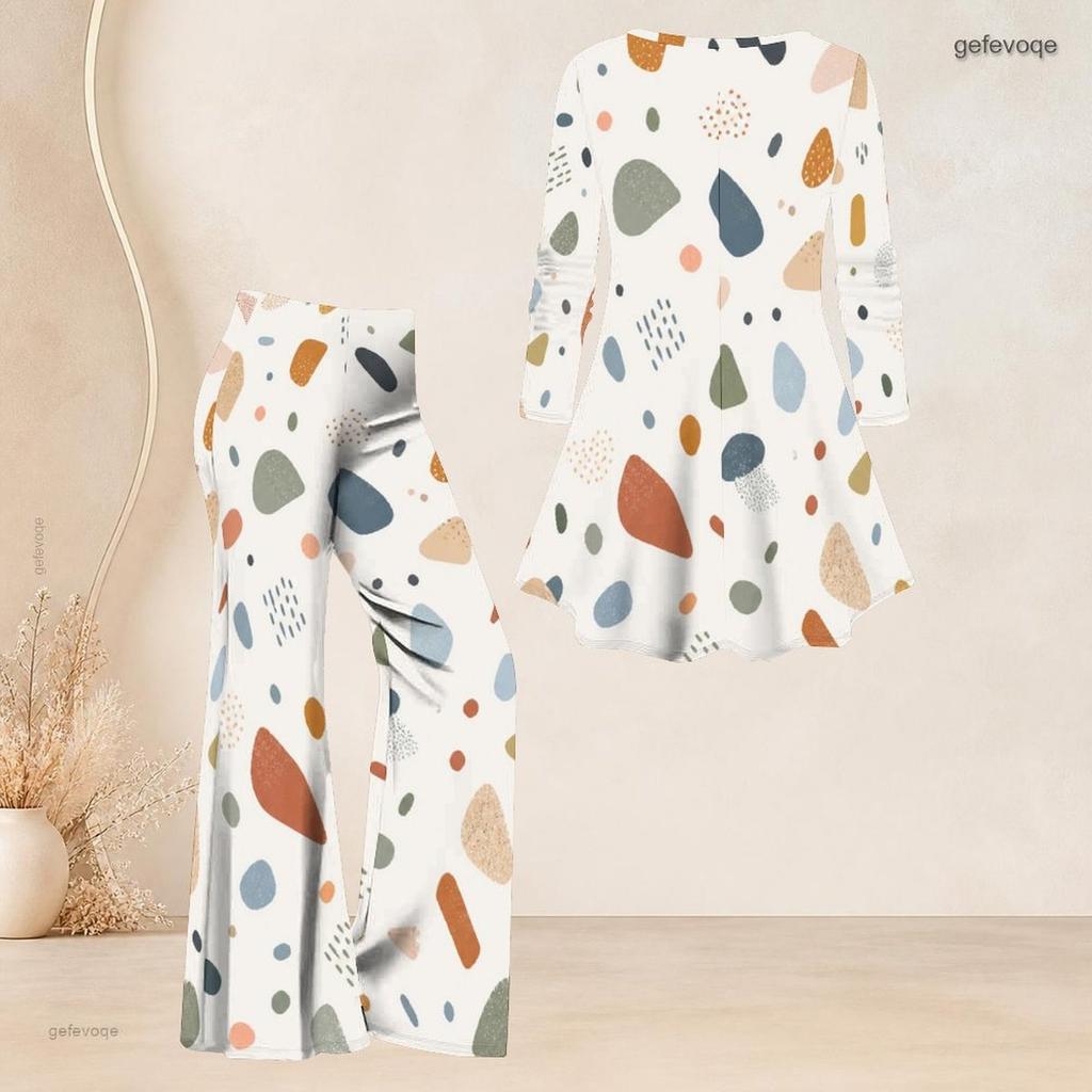 Women Plus Size Printed V Neck Three Quarter Sleeve Flared Top And Flared Pants Two Piece Set