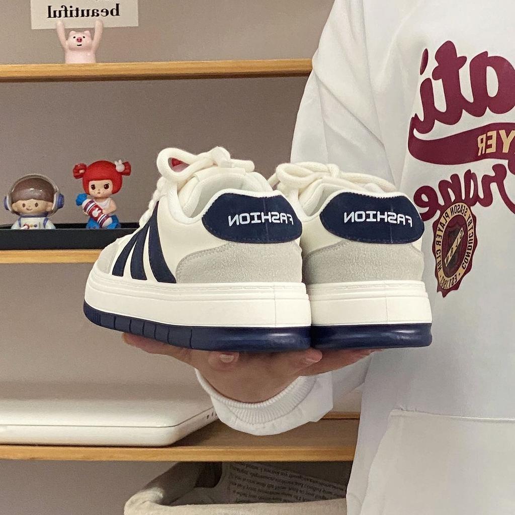 Koreanischer Milch-Fufu Damen Herbst neue Plateau-Freizeit-Board-Schuhe runde Zehen Brotschuhe