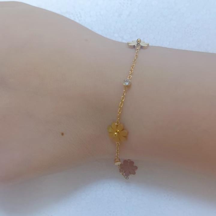 Simple Premium Daisy Titanium Steel Sunflower Bracelet Fashion Versatile Delicate Bangle Non Fading
