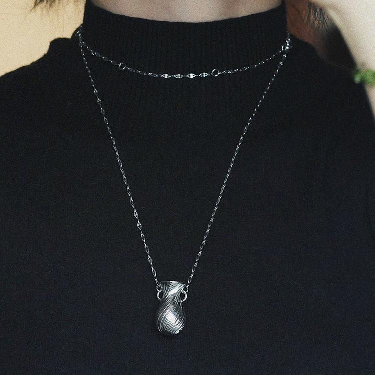 Elegante Silber-Skizzen-Vase Anhänger Halskette - 2025 Kollektion: Vielseitiger High-End-Schmuck für Frauen
