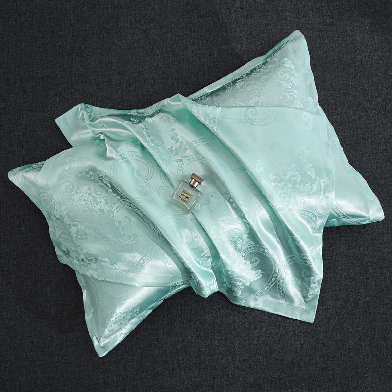 Fronha de Travesseiro Estilo Europeu Three Squirrels em Seda Gelada, Design Jacquard Fresco de Verão, Serve para Travesseiro 48x74cm.