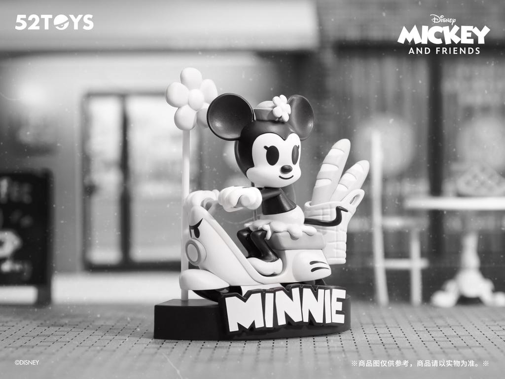 52TOYS BLINDBOX Disney Mickey Friends Carousel Box & 4-Piece