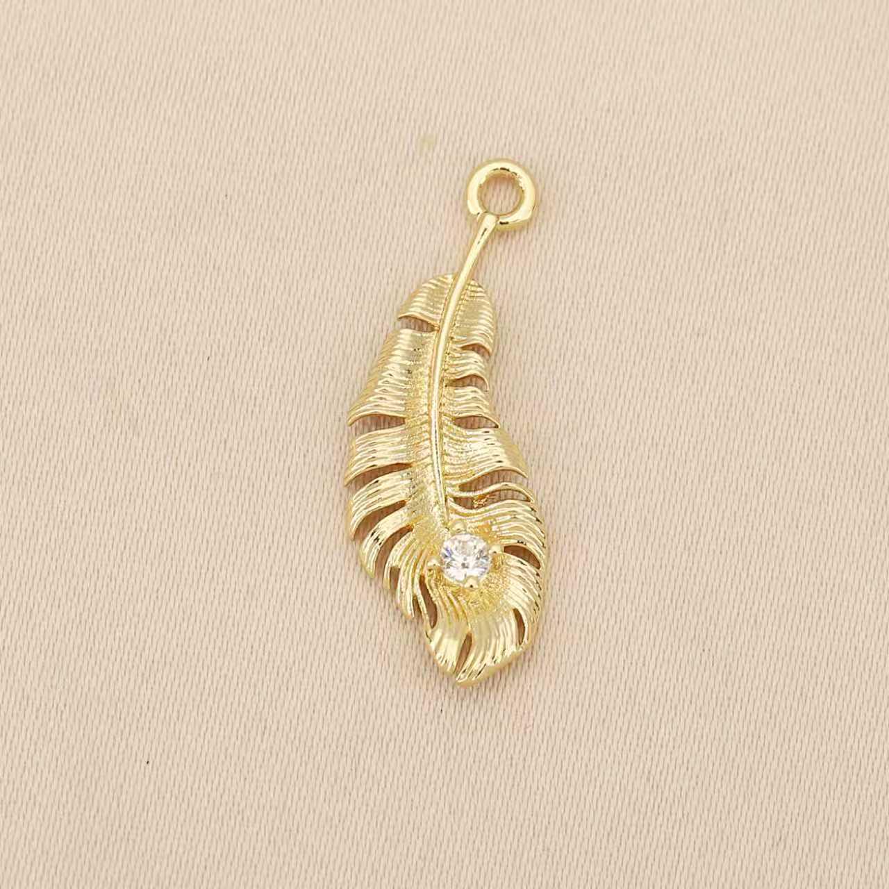 

Liangfei 18k Gold-Plated Feather Diamond Pendant for DIY Personalized Jewelry золотий