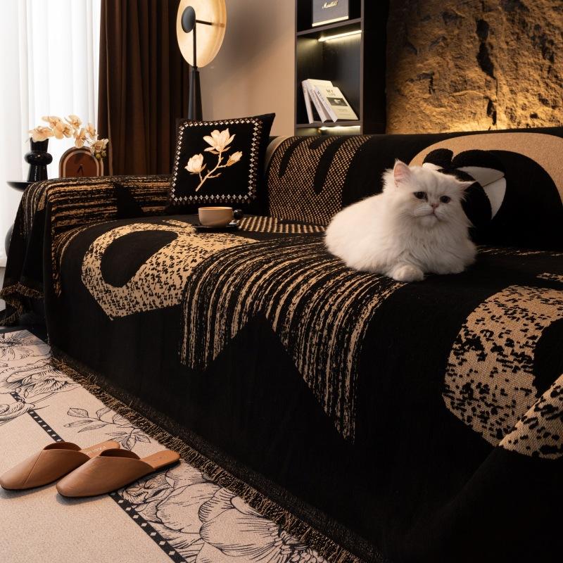 Luxury Sofa Cover Four Seasons Universal Modern Minimalist Black Sofa Towel Full Coverage Throw Blanket Elegant Sofa Blanket