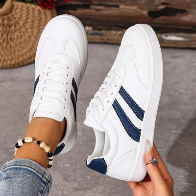Încălțăminte pentru femei – Adidaşi