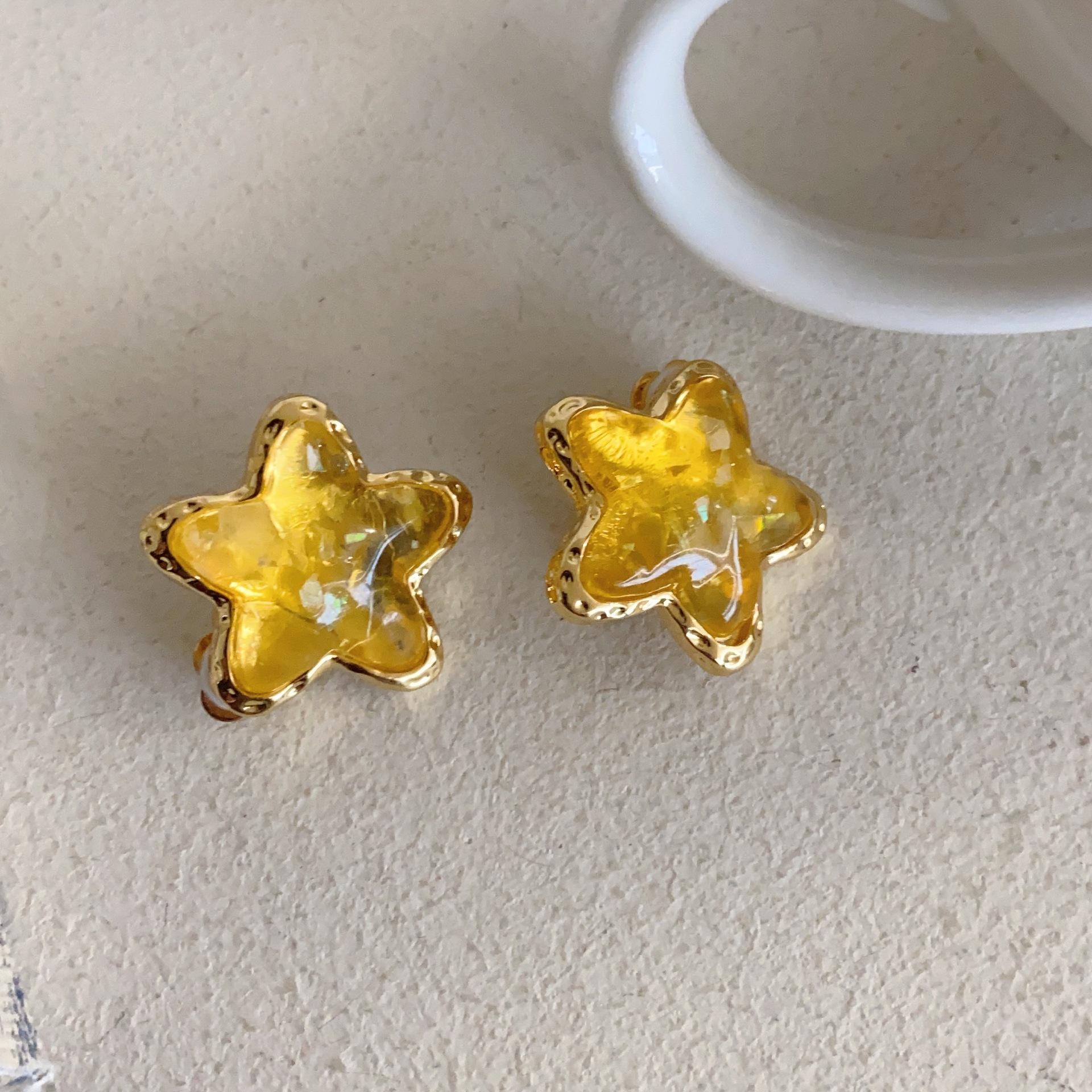 

Молочно-желтые клипсы в виде морской звезды, без проколов ушей, можно носить, средневековый, милый темперамент, звезды в море, женские серьги универсальны