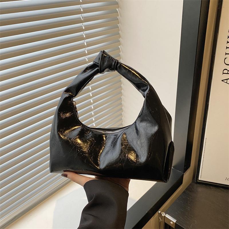 

Bag summer new fashion simple casual women s shoulder armpit bag trendy handbag чорний