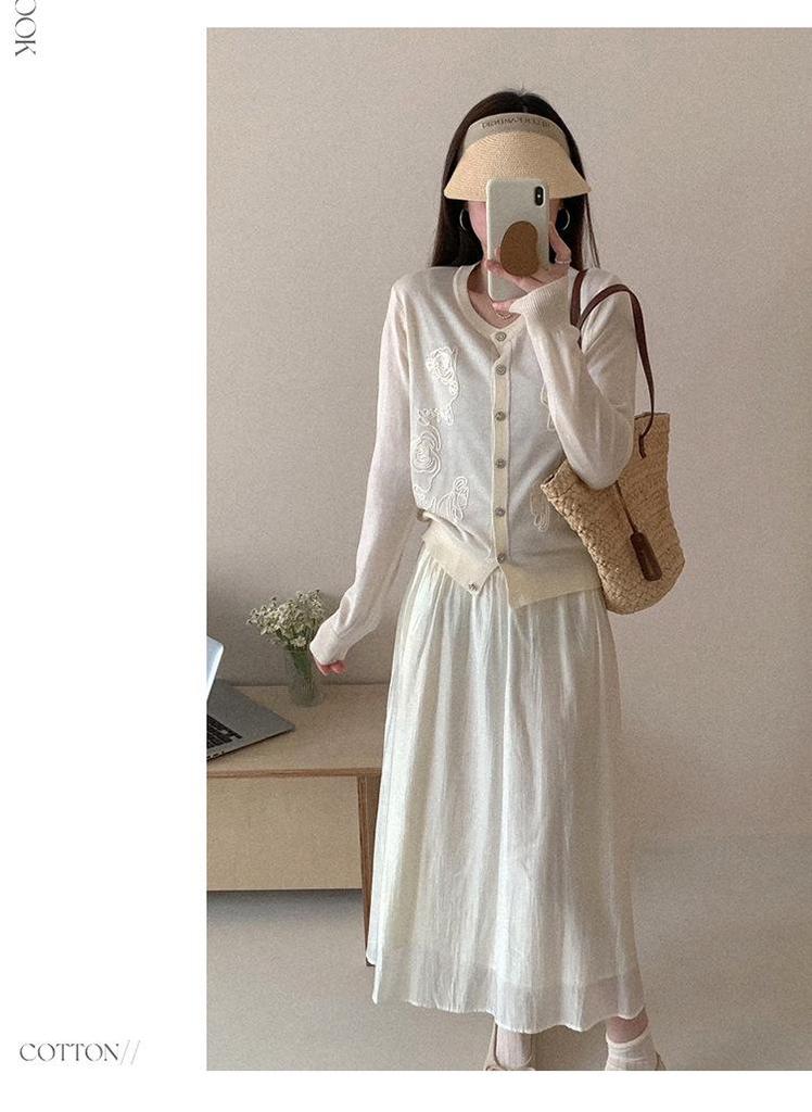 Women's Knit Cardigan Outerwear: Round Neck, Spring/Summer 2026 Fashionable Sweater Top.