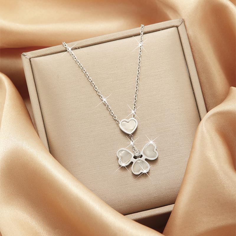 Exquisite 18K Gold-Plated Titanium Steel Necklace - Women's Clavicle Chain Jewelry, Fade-Resistant