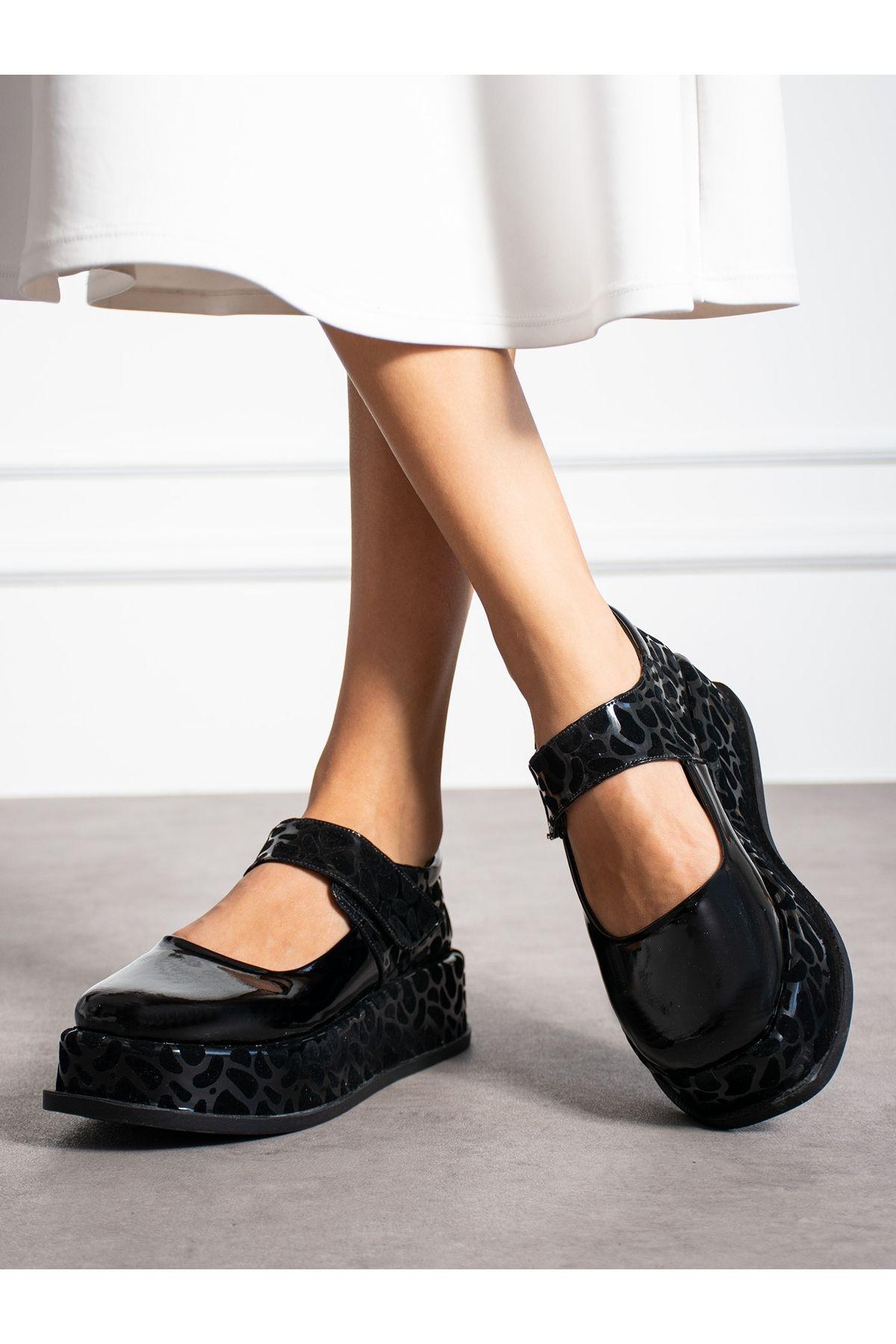 

Women s Fashion Flat Heeled Loafer Black Patent Leather Zebra Loafer Shoes 36