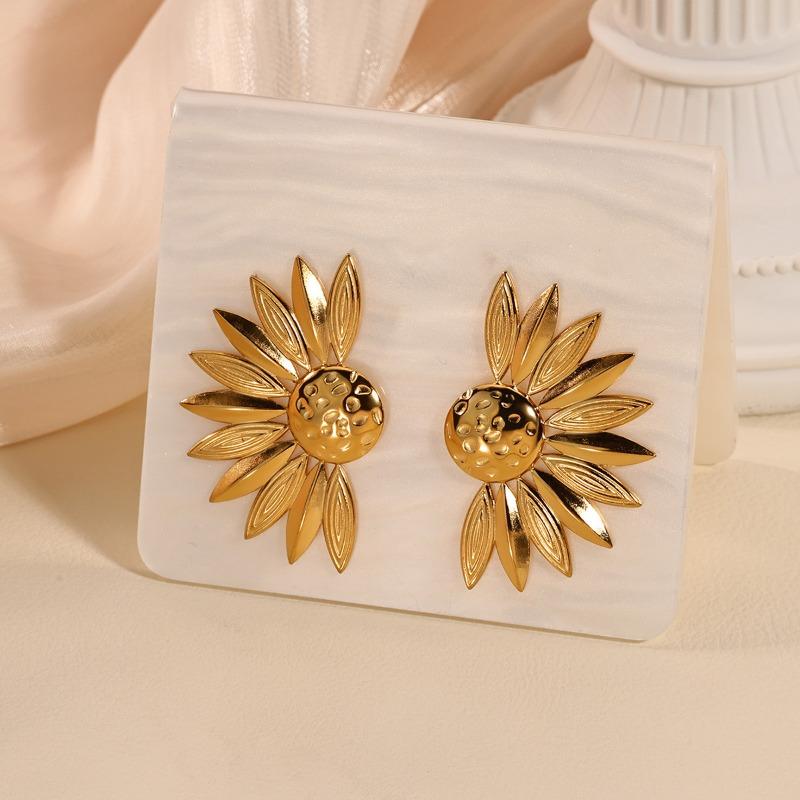 Wind retro stainless steel sunflower love geometric earrings personalized flower earrings new