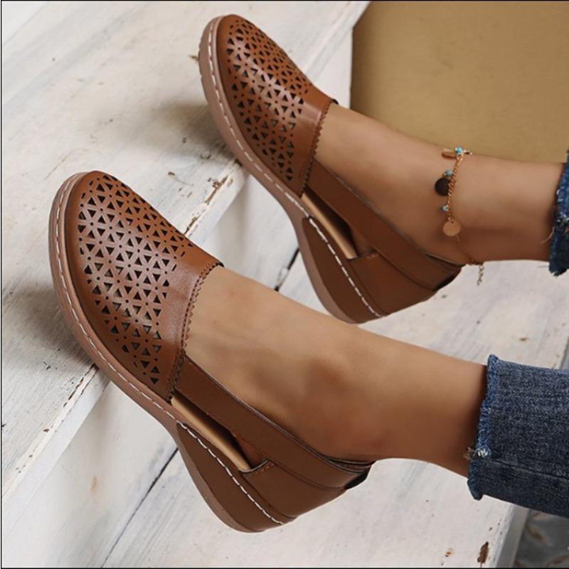New style women's hollowed-out solid color casual everyday sandals with wedge heel, plus size.