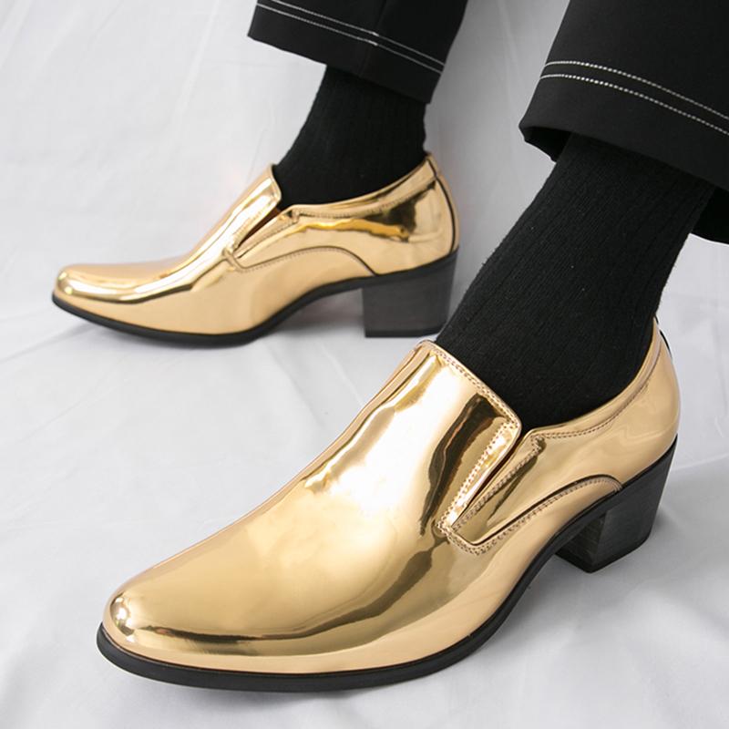 Fashion New British Men's Gold Pointed Slip On Patented Leather Height Increasing Shoes Moccasins Wedding Prom Homecoming Footwear