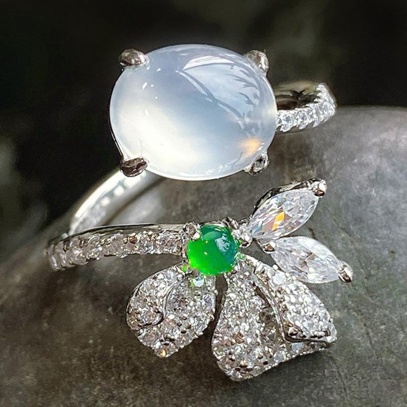 BELLA BOX High End internetes hírességek élő közvetítése Új termék szimuláció Természetes jégfehér jáde velő agát teljes gyémánt nyitott gyűrű női gyűrű