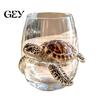Bicchiere in Vetro con Rilievo Polpo 12oz Bicchiere per Acqua, Design, Dipinto a Mano Stile Marino Decorativo per Casa Bar Bevande Amanti dell'Oceano Decorazione Regalo Unico