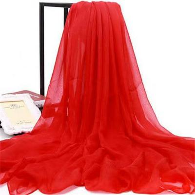 Lenço Extra-Grande de Chiffon Vermelho Brilhante para Primavera e Verão – Xale Protetor Solar Versátil para Praia, Dança ou Festa.