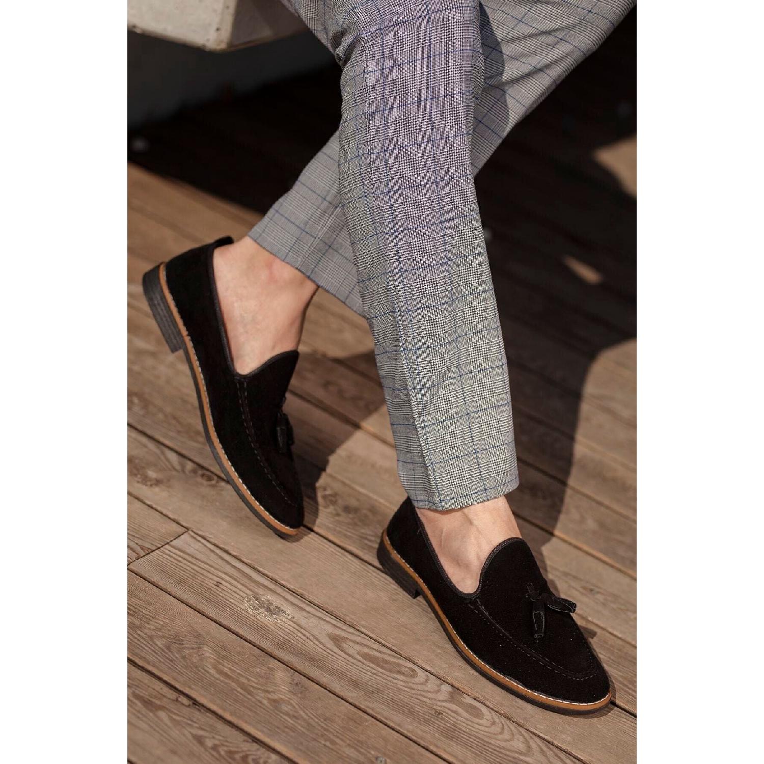 

Чоловічі лофери Tomiross, чорні замшеві чоловічі балетки з китицями Lfrpskl-001 41 чорний