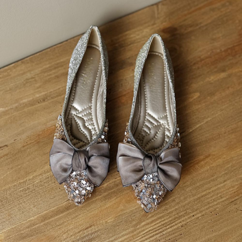 Fashion Sharp Pointed Flat Shoes for Women 2025 New Silk and Satin Rhinestone Scoop Shoes Women Soft Sole Shallow Mouth Large Size Pumps