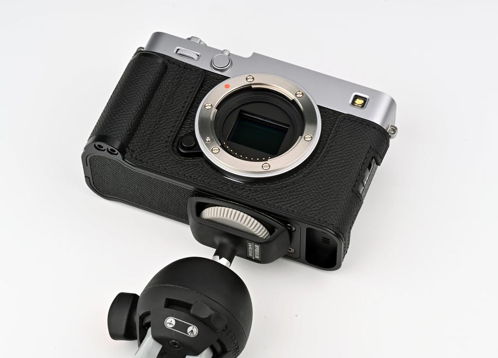 CLC handmade compatible camera for FUJI Genuine leather body metal base plate case/cover/bag X-E5/FUJI X-E5. (cowhide + + handle) (Black)