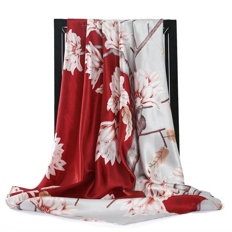 Europe And America New Silk Scarves Four Seasons Square Kerchief Fashion Print Sunscreen Bandannas Popular 90X90CM Luxury Shawls