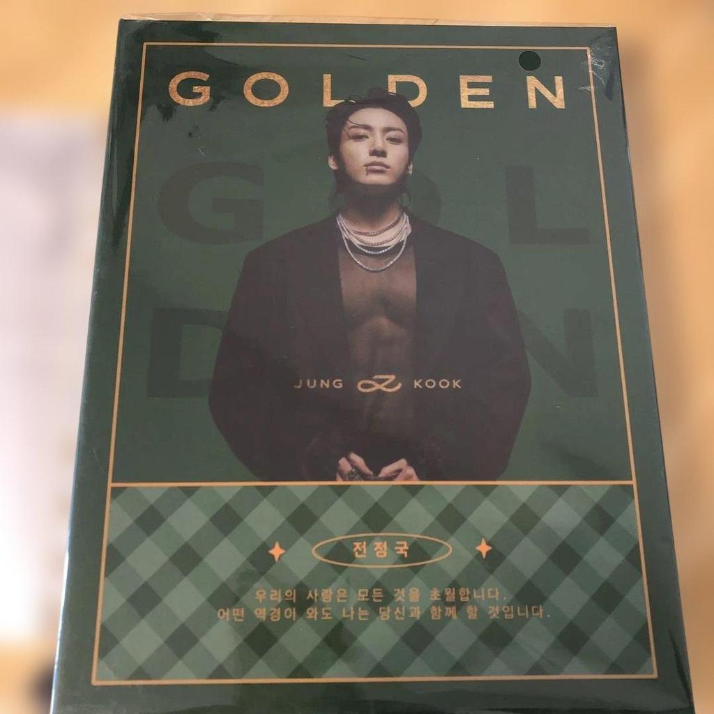 [USED] BTS Jungkook GORDEN binder with keychain