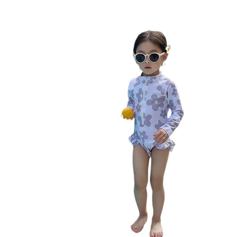 Costum de baie pentru fete alb-murdar cu flori, cu mâneci lungi - Protecție solară dintr-o singură piesă