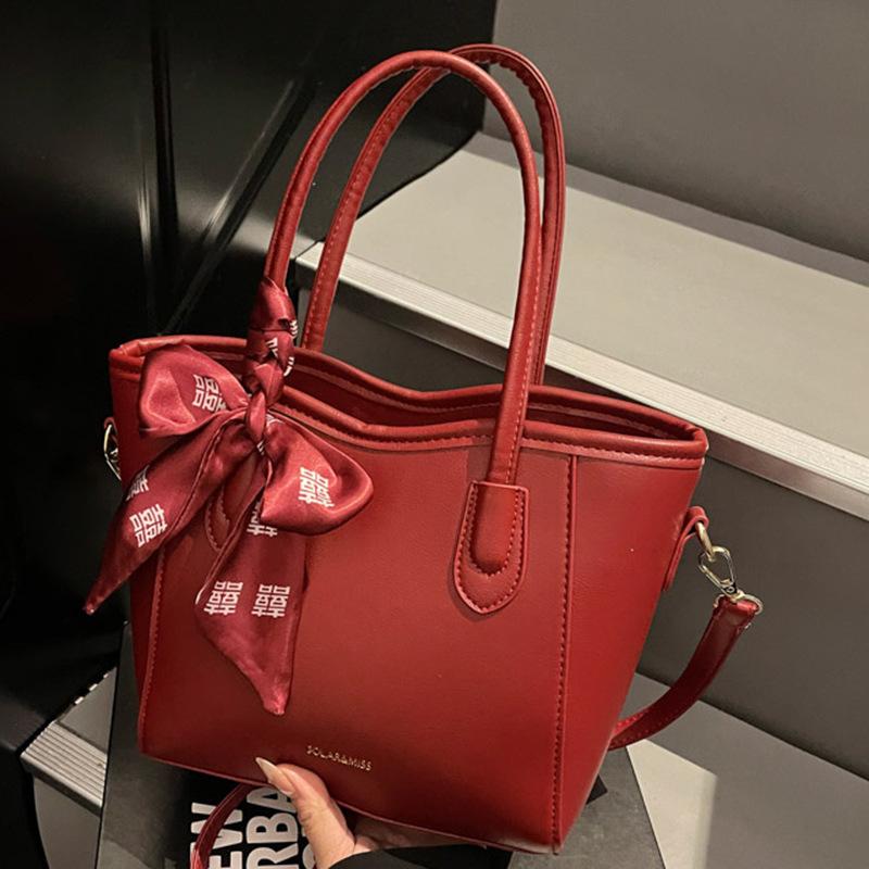 Niche Large-capacity Tote Bag Women's Autumn New High-value Shoulder Bag To Work Commuter Bag Women