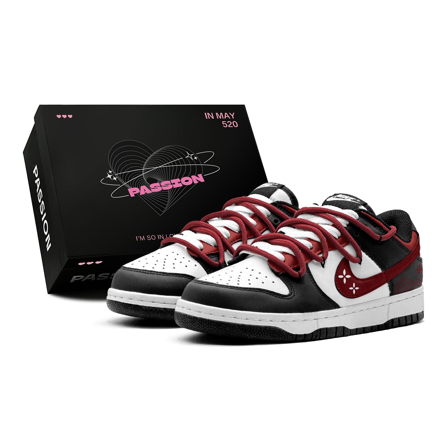 

Nike Dunk New Year Blessing, Couple s, Auspicious Red Ink CNY China Year, Horse Year, Versatile Fashion Low top DD1391-100(TeamS1-S-BOX) 44