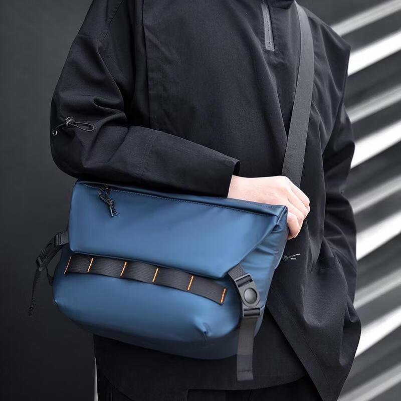 OEING Men's Casual Shoulder Messenger Bag