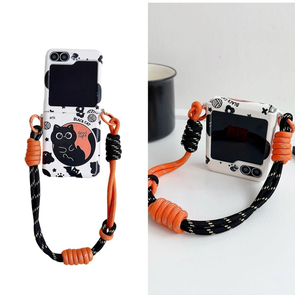 Black Cat Galaxy Z Flip 7/6/5 Case - Samsung 4th Gen Folding Protective Cover for Japan and South Korea