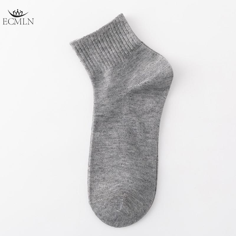 

Недорогие мужские носки средней длины на весну и лето, универсальные, черные, белые, серые, однотонные, спортивные, впитывающие пот и дышащие, повседневные спортивные носки 1 pair серый