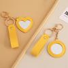 Creatieve PU Leer Bloem Hart Ronde Vorm Sleutelhanger Mini Make-up Spiegel Tas Hangend Ornament Auto Bedeltje Voor Vrouwen Meisjes Cadeau