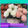 Decoração de casa – Flores e coroas artificiais