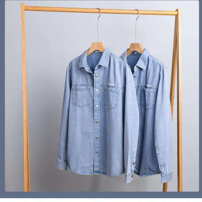 Męska koszula dżinsowa w stylu retro, niebieska, wiosenna, streetwearowa, z długim rękawem, dżinsowe topy, bawełniana, z kieszeniami, zapinana na guziki, odzież męska, młodzieżowe popularne topy casualowe