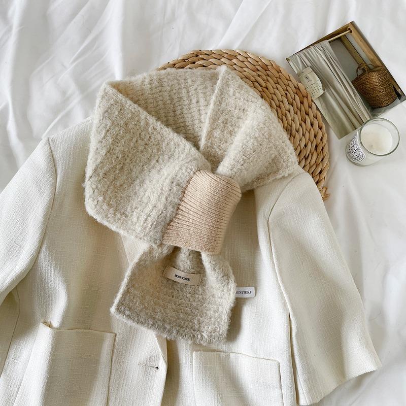 Winter knitted wool small ear scarf women's new high-end color simple relaxation with small scarf