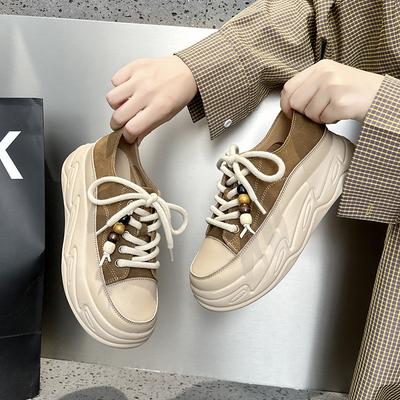 Biskuitkuchen dicker Boden erste Schicht Rindsleder Freizeitschuhe Damen Frühling und Herbst rutschfest atmungsaktiv vielseitig retro Sport-Board-Schuhe Damen