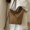 Suede bag women's 2025 new trendy retro shoulder bag large capacity commuter tote bag crossbody bucket bag