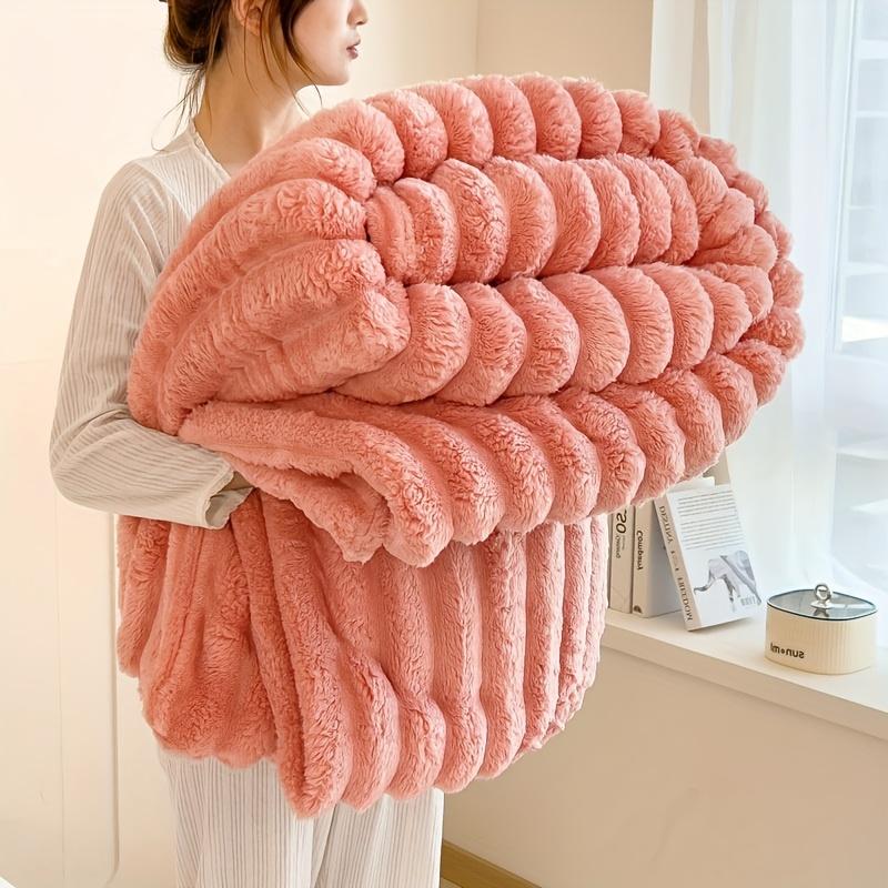 Blanket Soft and Comfortable Faux Rabbit Hair Reversible Blanket Thermal Fleece Blanket Nap Blanket Air Conditioning Blanket Office Outdoor Camping