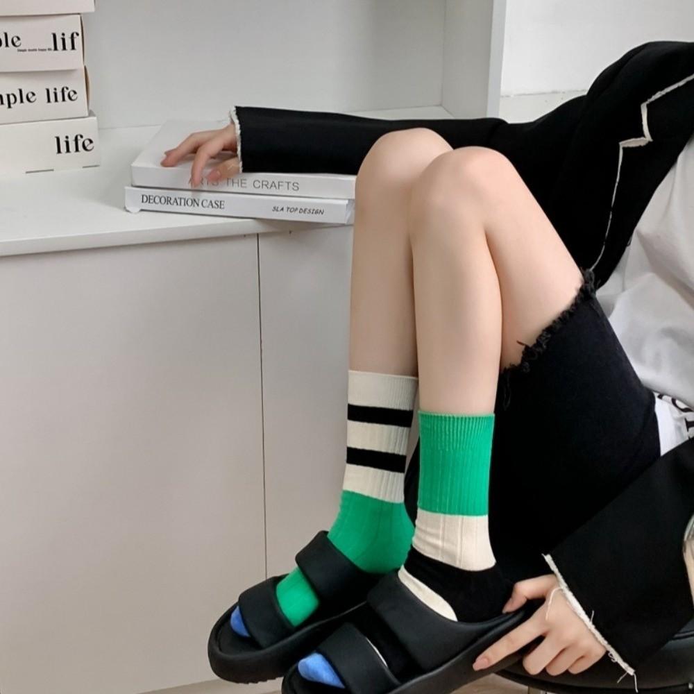 A Pair Stripes Mid Tube Socks Warm Womens Crew Socks Durable Cotton Socks  for Women