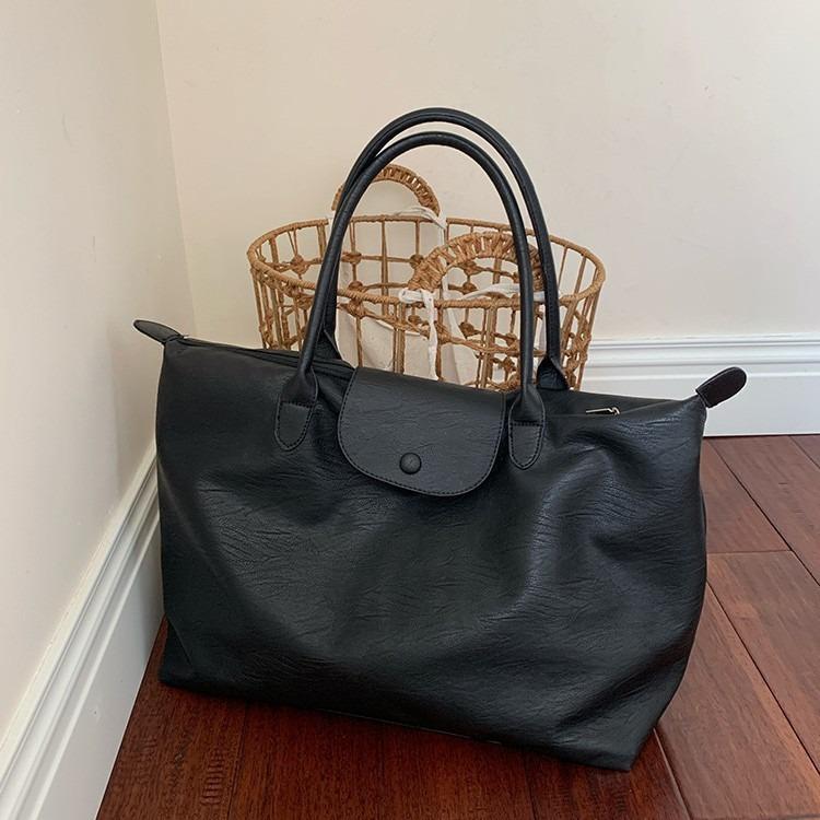 Large Capacity Commuter Tote Bag Black Handheld Short Trip Travel Bag Business Trip Lightweight Waterproof Portable Luggage Bag for Women