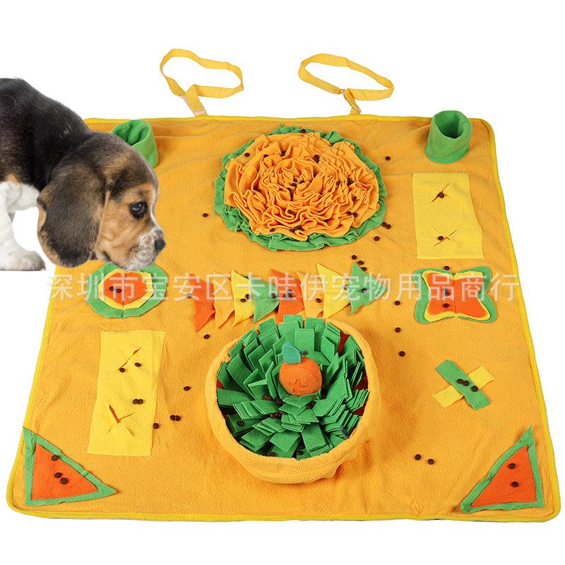 Radish Squeaky Dog Sniffing Mat - Interactive, Self-Entertainment Play & Training, Washable Pet Pad